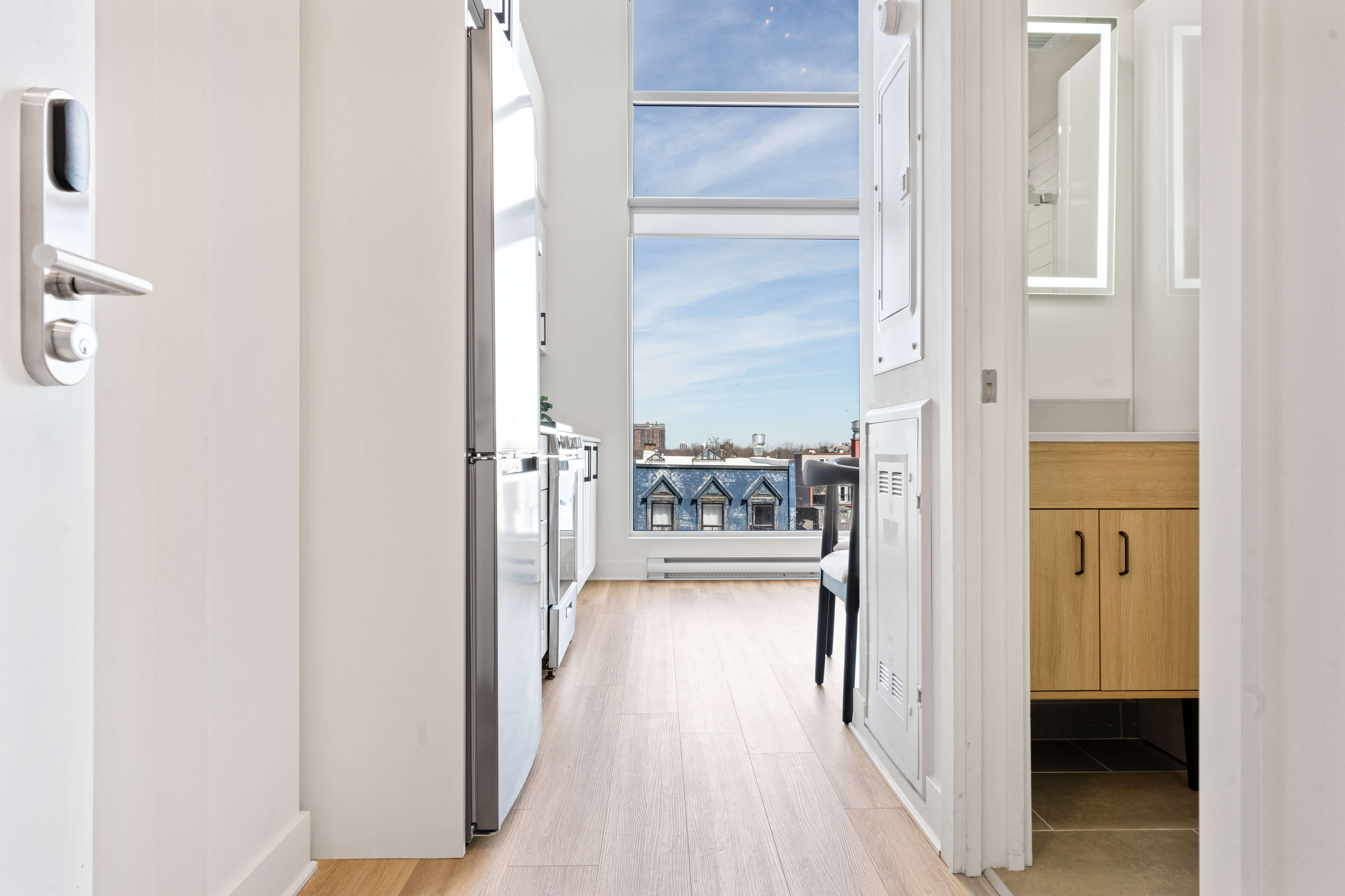 3882 St Laurent Blvd — photo 1